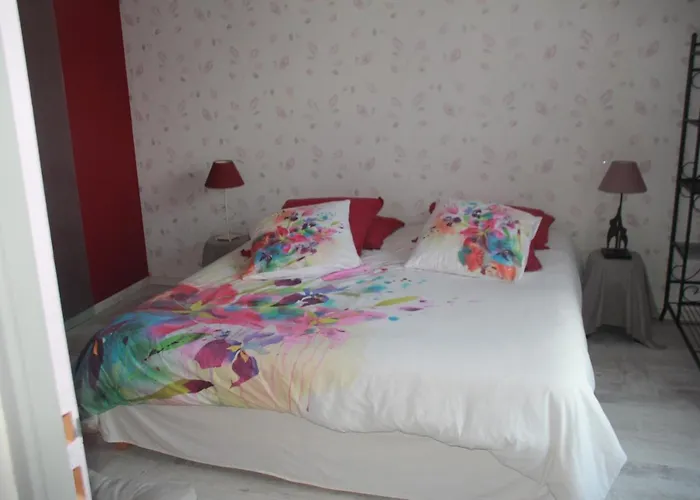 Frandiere فندق مبيت وإفطار بارْباتْرْ